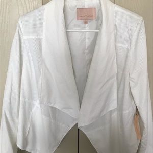 Gibson Latimer Jackets & Coats - NWT Light weight white jacket Gibson Latimer Jackets & Coats - NWT Light weight white jacket